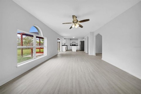 House in Riverview, Florida 4 bedrooms, 206.43 sq.m. № 1917320 - photo 14