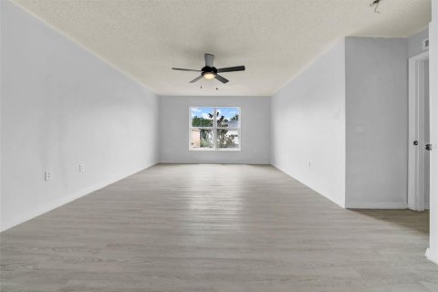 House in Riverview, Florida 4 bedrooms, 206.43 sq.m. № 1917320 - photo 3