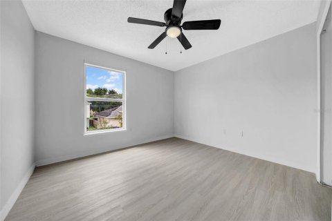 House in Riverview, Florida 4 bedrooms, 206.43 sq.m. № 1917320 - photo 30