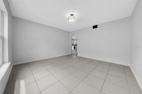 House in Riverview, Florida 4 bedrooms, 206.43 sq.m. № 1917320 - photo 27