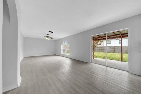 House in Riverview, Florida 4 bedrooms, 206.43 sq.m. № 1917320 - photo 13