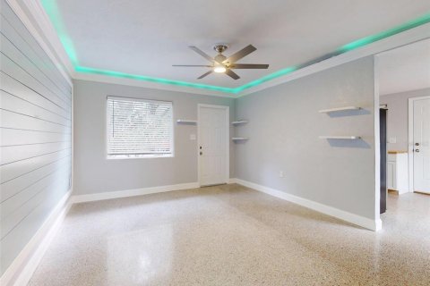 Casa en venta en New Smyrna Beach, Florida, 3 dormitorios, 98.85 m2 № 1027246 - foto 11