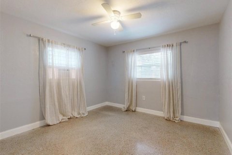 Casa en venta en New Smyrna Beach, Florida, 3 dormitorios, 98.85 m2 № 1027246 - foto 24