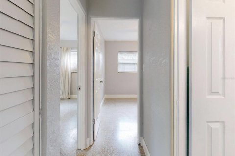 Casa en venta en New Smyrna Beach, Florida, 3 dormitorios, 98.85 m2 № 1027246 - foto 27