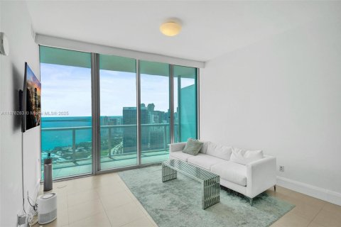 Condominio en venta en Miami, Florida, 1 dormitorio, 78.32 m2 № 1929472 - foto 10