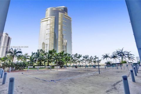 Condominio en venta en Miami, Florida, 1 dormitorio, 78.32 m2 № 1929472 - foto 30