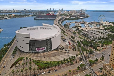 Condominio en venta en Miami, Florida, 1 dormitorio, 78.32 m2 № 1929472 - foto 5