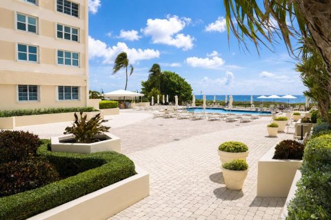 Condo in Pompano Beach, Florida, 1 bedroom № 2247624 - photo 2