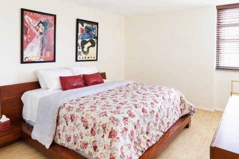 Condo in Pompano Beach, Florida, 1 bedroom № 2247624 - photo 6
