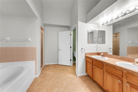 Condo in Lutz, Florida, 3 bedrooms  № 2112009 - photo 6