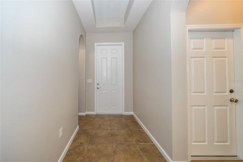 Villa ou maison à louer à Land O' Lakes, Floride: 4 chambres, 211.26 m2 № 1849875 - photo 2