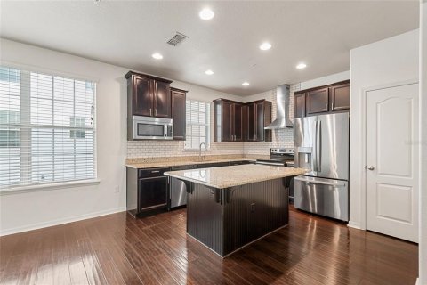 Townhouse in Orlando, Florida 4 bedrooms, 205.13 sq.m. № 1784402 - photo 14
