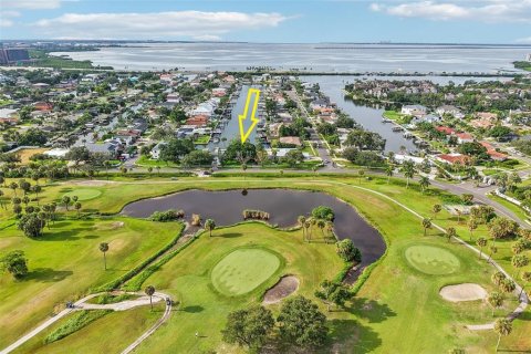Villa ou maison à vendre à Tampa, Floride: 3 chambres, 153.85 m2 № 2314629 - photo 17