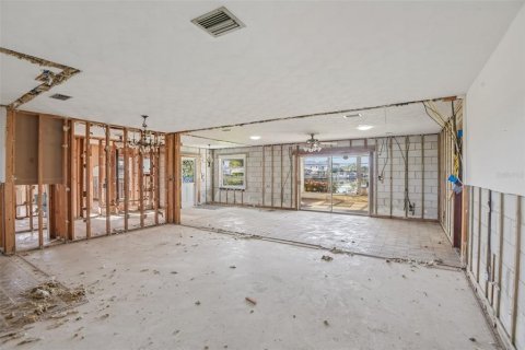 Villa ou maison à vendre à Tampa, Floride: 3 chambres, 153.85 m2 № 2314629 - photo 3