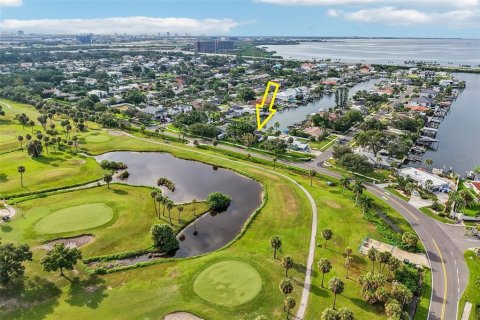 Villa ou maison à vendre à Tampa, Floride: 3 chambres, 153.85 m2 № 2314629 - photo 16