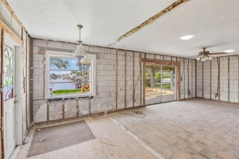Villa ou maison à vendre à Tampa, Floride: 3 chambres, 153.85 m2 № 2314629 - photo 5