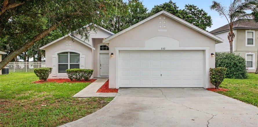 House in Sanford, Florida 3 bedrooms, 136.1 sq.m. № 2102588