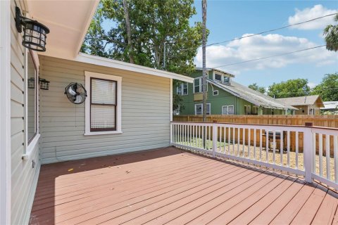House in Tampa, Florida 2 bedrooms, 118.54 sq.m. № 1913750 - photo 29