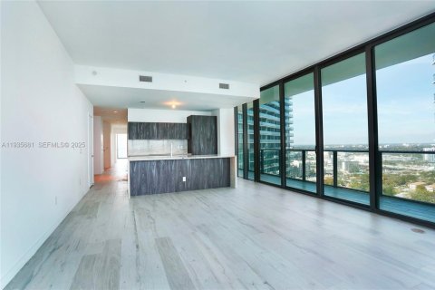 Condominio en alquiler en Miami, Florida, 3 dormitorios, 153.2 m2 № 1993807 - foto 6