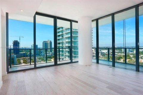 Condominio en alquiler en Miami, Florida, 3 dormitorios, 153.2 m2 № 1993807 - foto 15