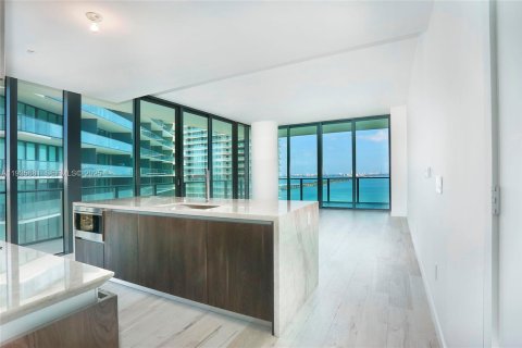 Condominio en alquiler en Miami, Florida, 3 dormitorios, 153.2 m2 № 1993807 - foto 3