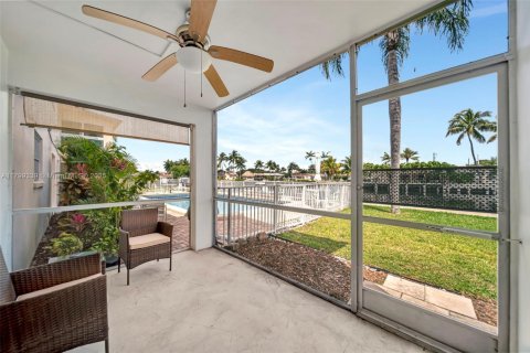 Condominio en venta en Pompano Beach, Florida, 2 dormitorios, 102.19 m2 № 1713192 - foto 20