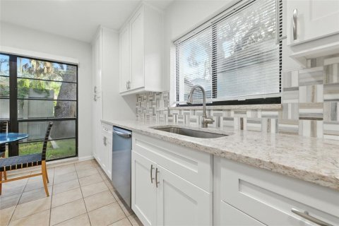 Copropriété à louer à Tampa, Floride: 3 chambres, 129.04 m2 № 1880762 - photo 9