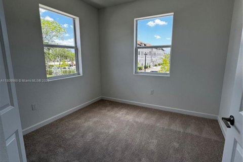 Adosado en alquiler en Pembroke Pines, Florida, 3 dormitorios, 167.13 m2 № 1938222 - foto 13