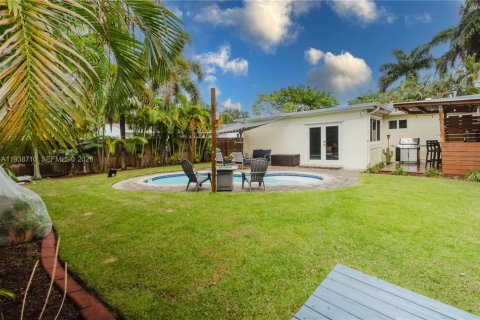 House in Hollywood, Florida 2 bedrooms, 102.01 sq.m. № 1996174 - photo 19