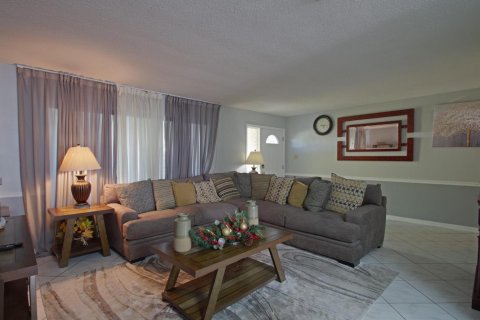 Casa en venta en Tamarac, Florida, 3 dormitorios, 116.78 m2 № 2175646 - foto 8
