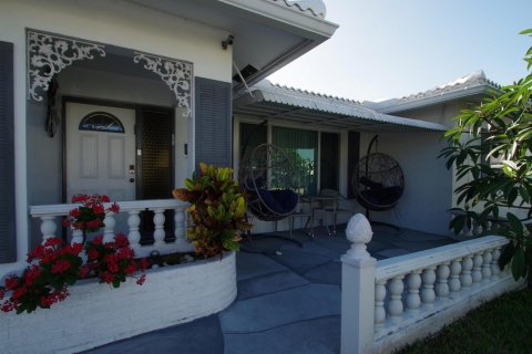 Casa en venta en Tamarac, Florida, 3 dormitorios, 116.78 m2 № 2175646 - foto 5