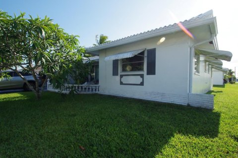 Casa en venta en Tamarac, Florida, 3 dormitorios, 116.78 m2 № 2175646 - foto 4