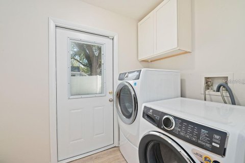 Villa ou maison à louer à Sarasota, Floride: 3 chambres, 159.98 m2 № 2115471 - photo 23