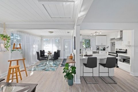 Villa ou maison à louer à Sarasota, Floride: 3 chambres, 159.98 m2 № 2115471 - photo 13
