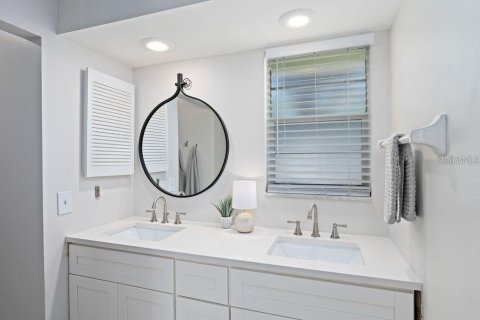 Villa ou maison à louer à Sarasota, Floride: 3 chambres, 159.98 m2 № 2115471 - photo 25