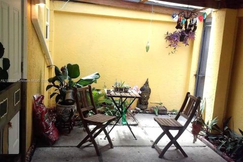 Купить коммерческую недвижимость в Форт-Лодердейл, Флорида 193.24м2, № 1940967 - фото 5