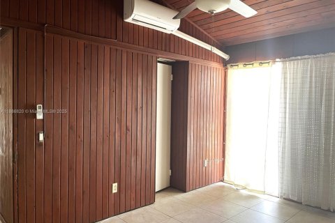 Купить коммерческую недвижимость в Форт-Лодердейл, Флорида 193.24м2, № 1940967 - фото 6