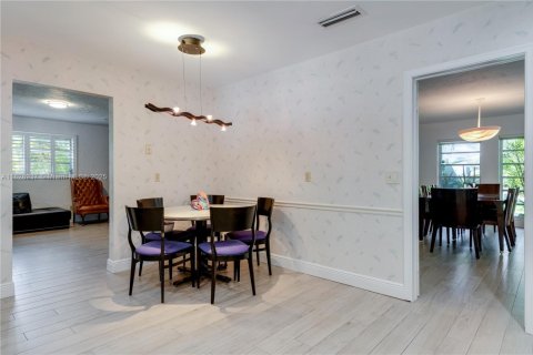 Casa en venta en Palmetto Bay, Florida, 3 dormitorios, 239.5 m2 № 1800917 - foto 10