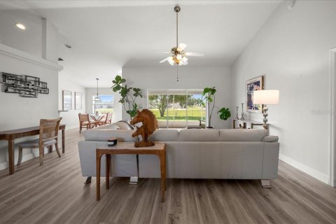 Villa ou maison à vendre à Ocala, Floride: 3 chambres, 161.46 m2 № 2430405 - photo 8
