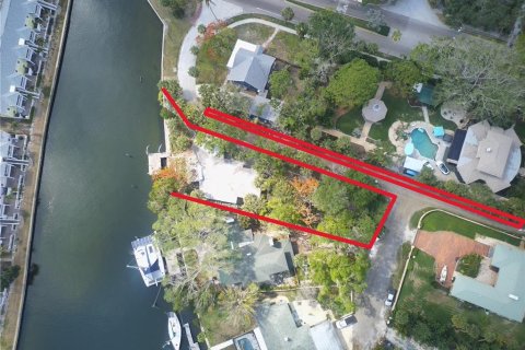 House in Saint Petersburg, Florida 2 bedrooms, 184.97 sq.m. № 1658673 - photo 4