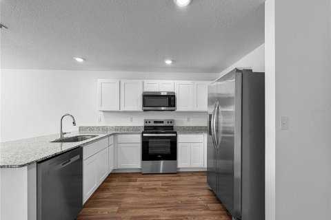 House in Citrus Springs, Florida 3 bedrooms, 137.22 sq.m. № 2096047 - photo 7
