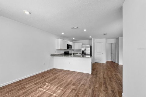 House in Citrus Springs, Florida 3 bedrooms, 137.22 sq.m. № 2096047 - photo 5