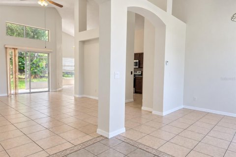 House in Kissimmee, Florida 3 bedrooms, 162.11 sq.m. № 2422822 - photo 2