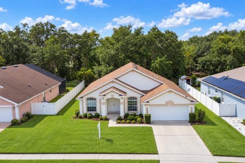 House in Kissimmee, Florida 3 bedrooms, 162.11 sq.m. № 2422822