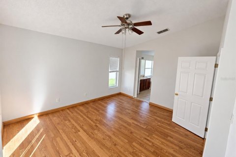 House in Kissimmee, Florida 3 bedrooms, 162.11 sq.m. № 2422822 - photo 13