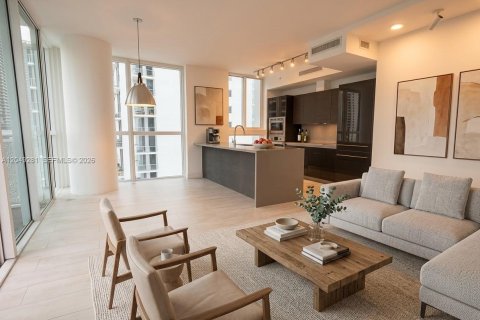 Copropriété à louer à Miami, Floride: 2 chambres, 105.35 m2 № 2241348 - photo 2