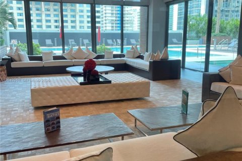 Copropriété à louer à Miami, Floride: 2 chambres, 105.35 m2 № 2241348 - photo 11