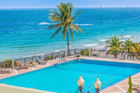 Condo in Fort Lauderdale, Florida, 2 bedrooms  № 1786593 - photo 18