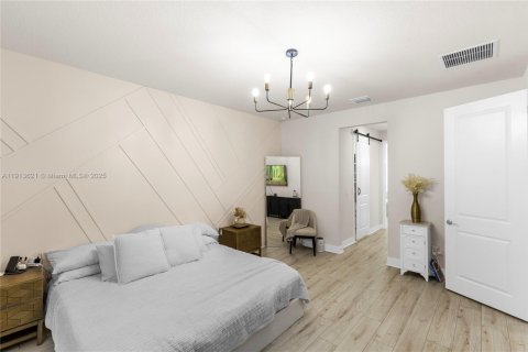 Купить виллу или дом в Лейк-Уорт, Флорида 6 спален, 274.99м2, № 1973955 - фото 10