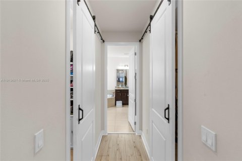 Купить виллу или дом в Лейк-Уорт, Флорида 6 спален, 274.99м2, № 1973955 - фото 11